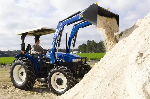 images/New Holland WORKMASTER - TIER 3 Tractor.jpg